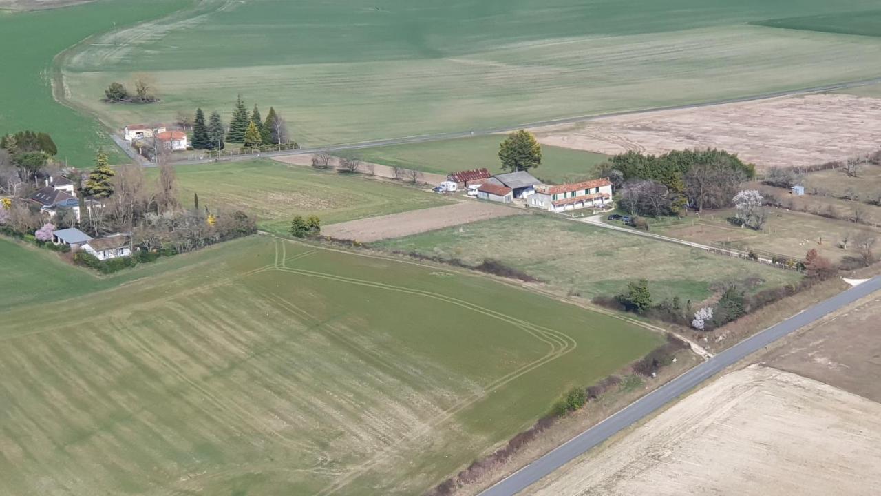 Grande Maison Avec Jardin, Animaux,Au Calme Yviers Экстерьер фото